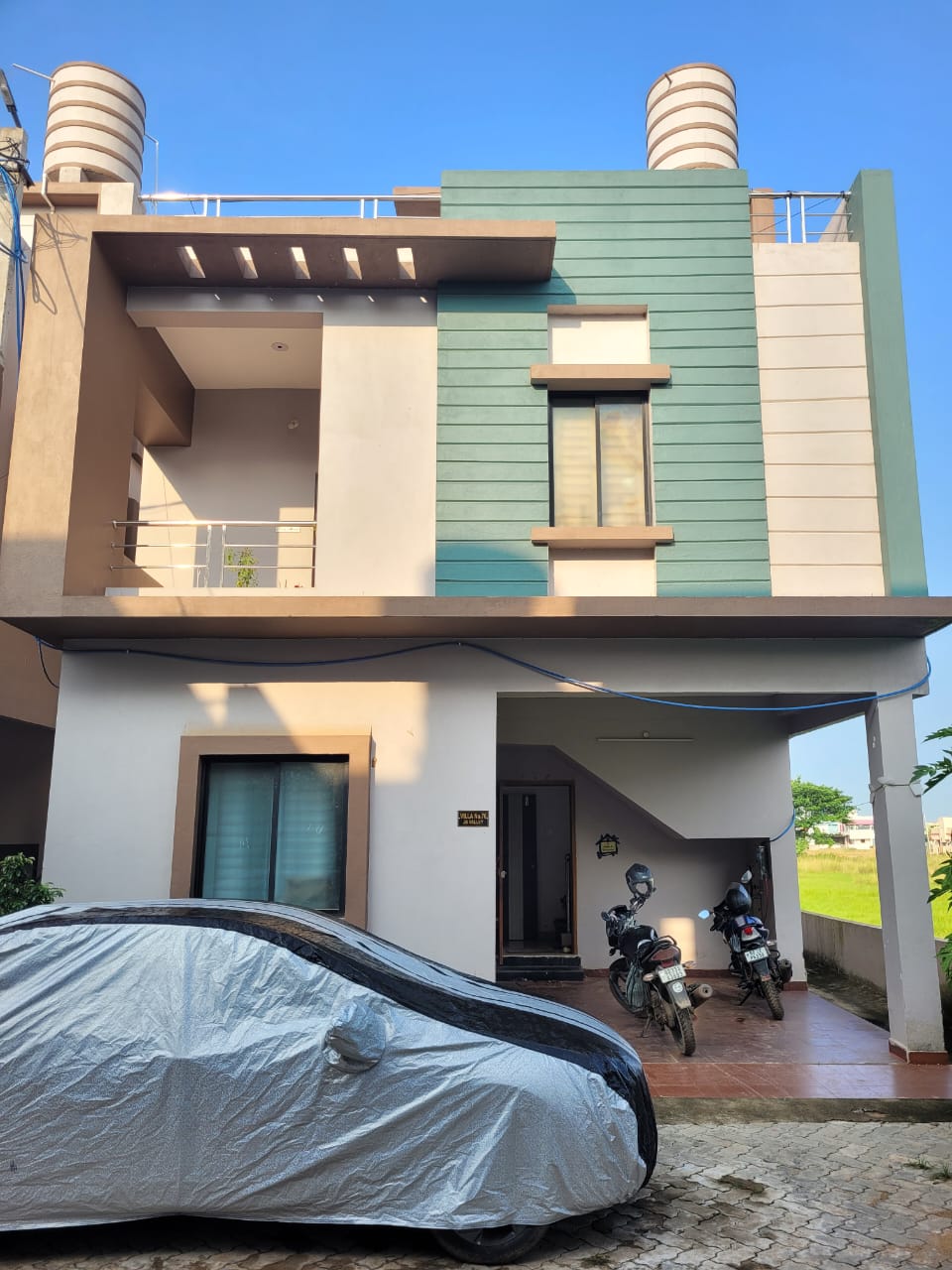 JB Valley Triplex – 76 | 1st Floor 2 BHK | Semi-Furnished
