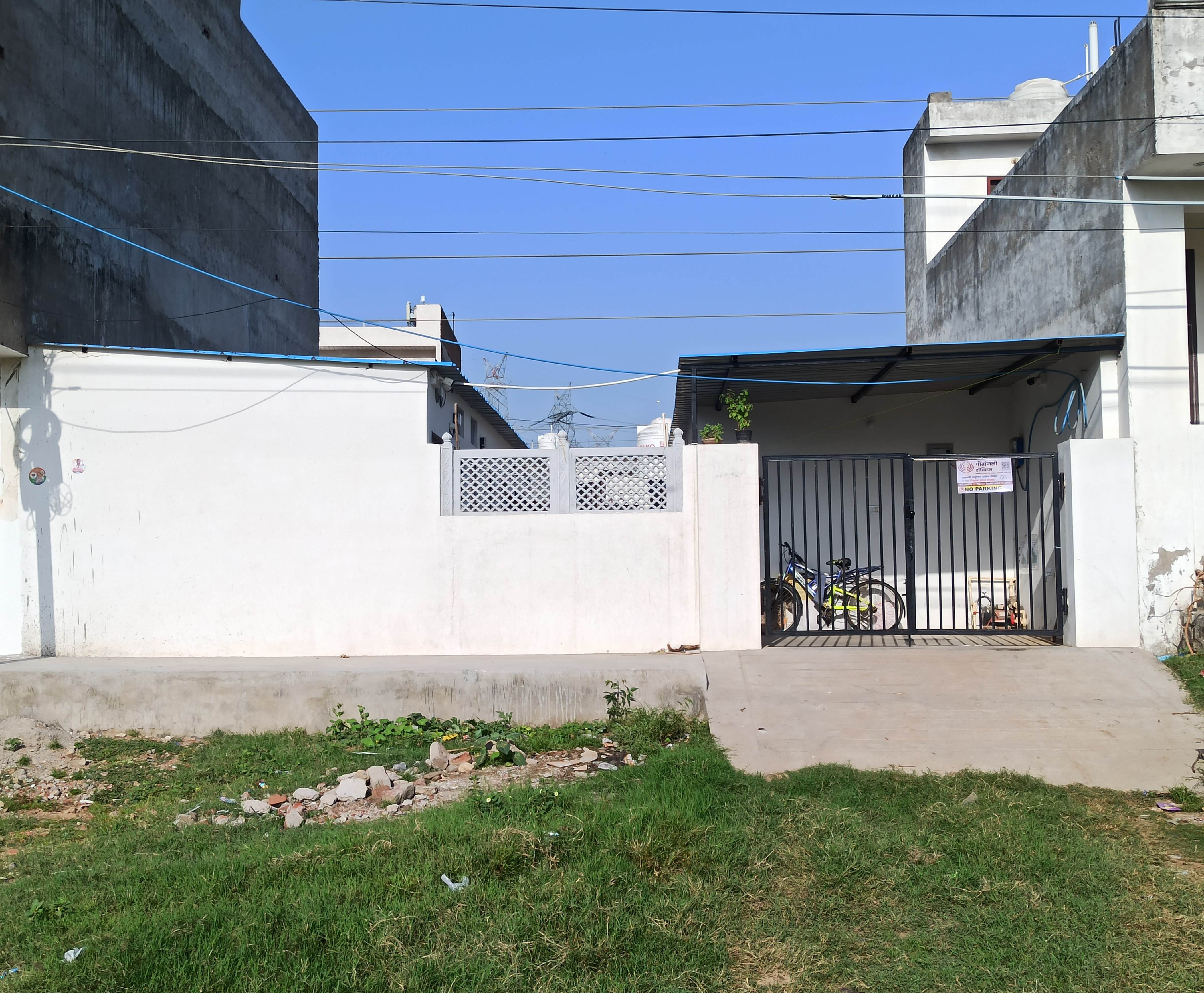 Room for rent in Jagdamba Nagar-46