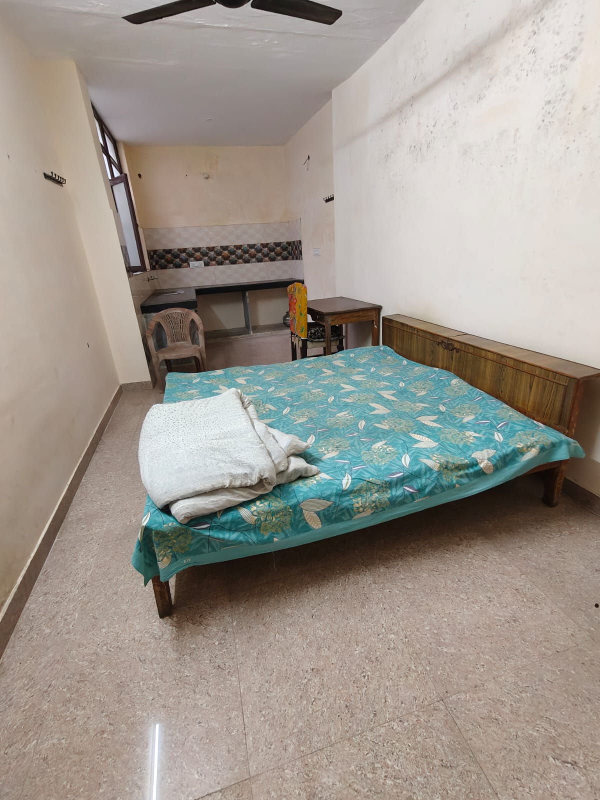 1 room kitchen available jawahar nagar